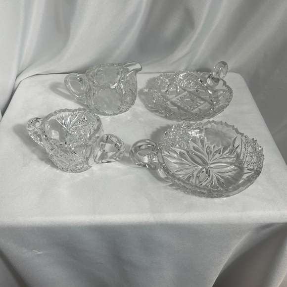 Antique American Brilliant Period Cut
Crystal Glass Sugar & Creamer Set
W/Dish - Picture 1 of 14